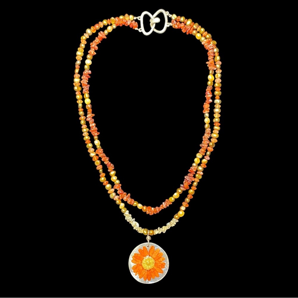 Handcrafted Flower Pendant Beaded Necklace